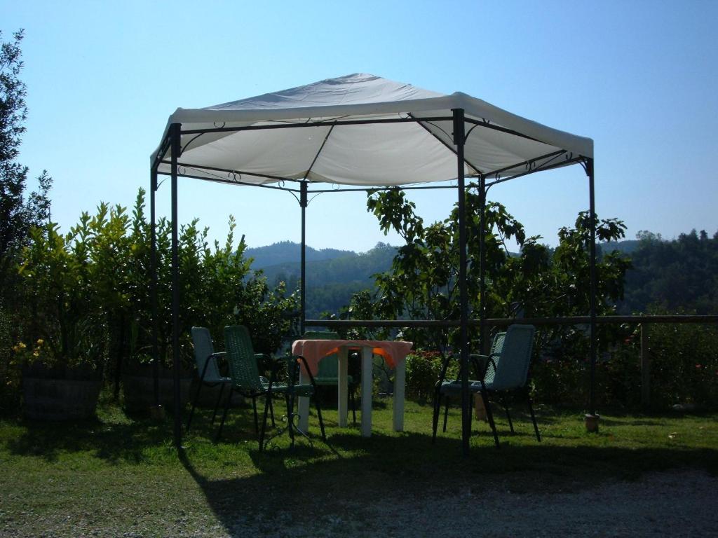 Villa Agriturismo Cascina Vrona à Monteu Roero Extérieur photo